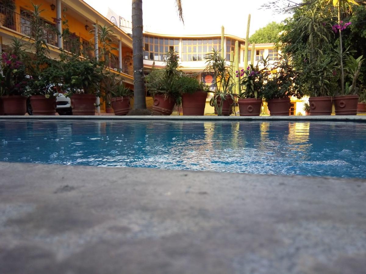 Plaza Del Sol